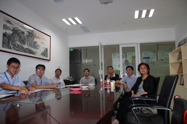 裕華區(qū)王書(shū)記、劉副區(qū)長(zhǎng)蒞臨公司考察指導(dǎo)